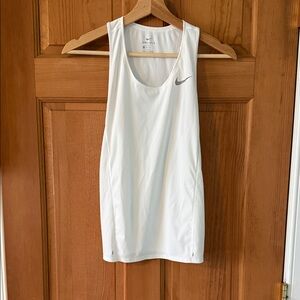 Nike Size Extra Small XS White Sleeveless Dri-FIT Tank with Gray Swoosh